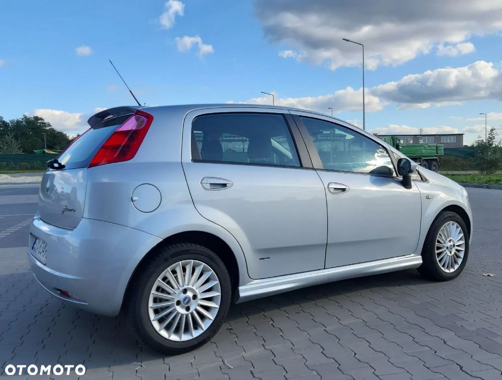 Fiat Grande Punto 1.4 16V Dynamic - 3