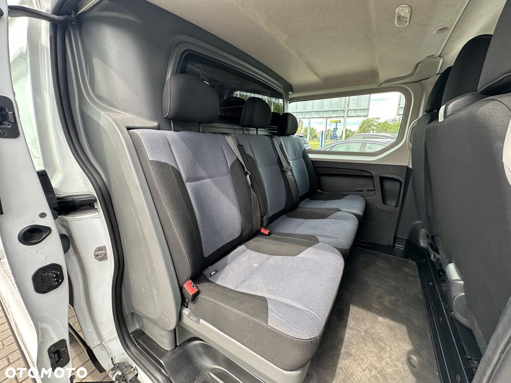 Opel Vivaro L2H1 2,9t Elegance - 10