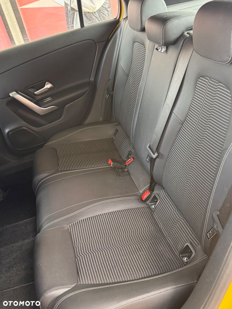 Mercedes-Benz Klasa A 200 d AMG Line 8G-DCT - 30