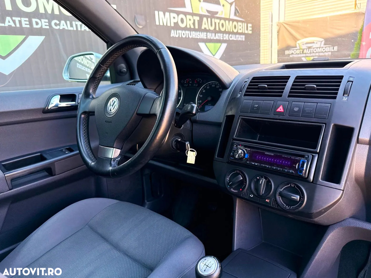 Volkswagen Polo - 8