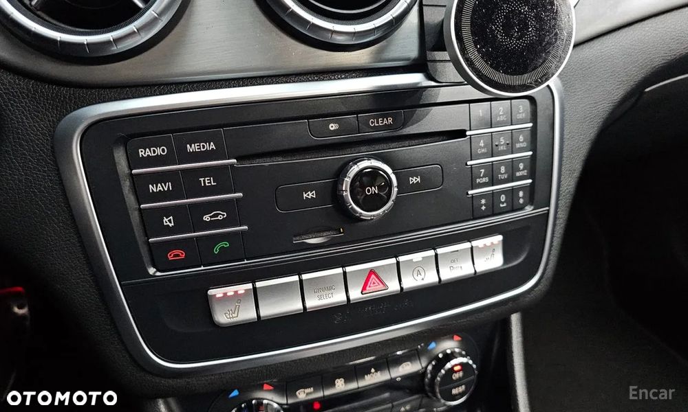 Mercedes-Benz CLA 250 4Matic 7G-DCT Sport - 14