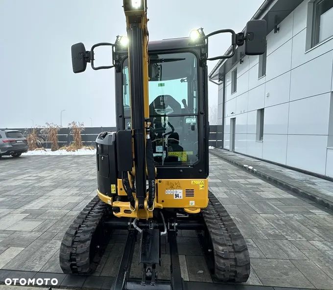 Caterpillar 302.7 CR - 12