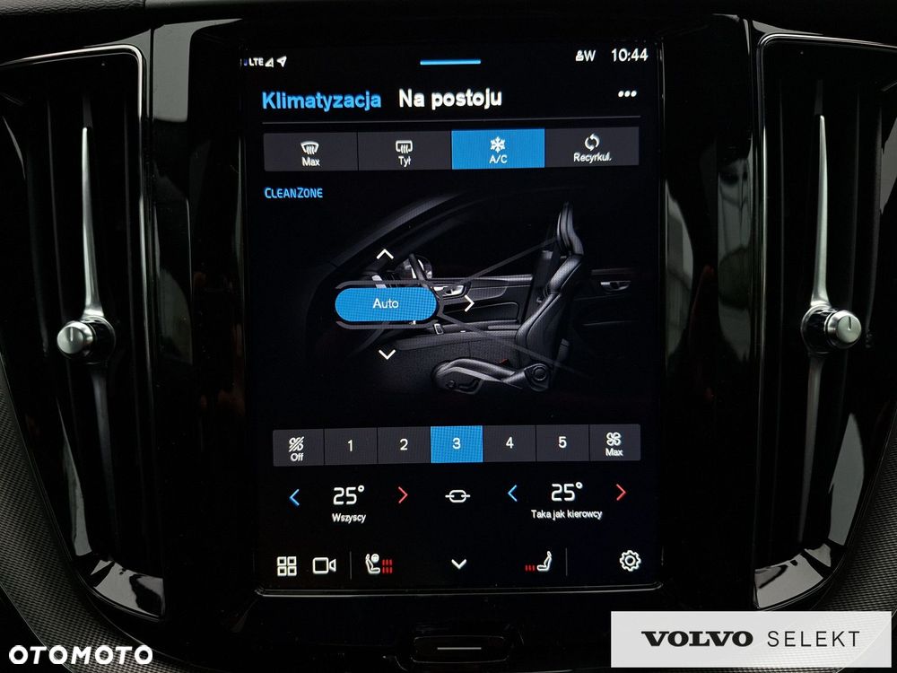 Volvo XC 60 - 21