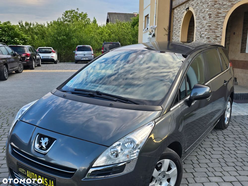 Peugeot 5008 - 5