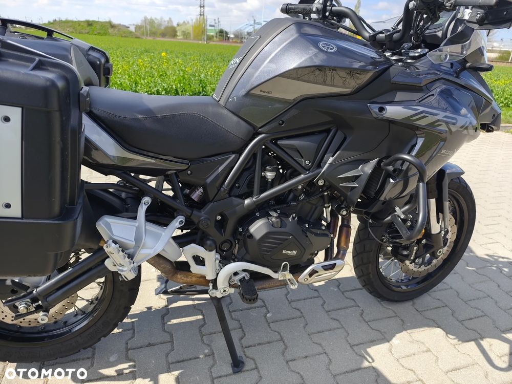 Benelli TRK 502X - 12