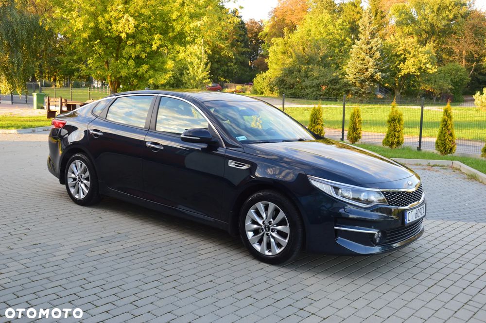Kia Optima 2.0 L - 7