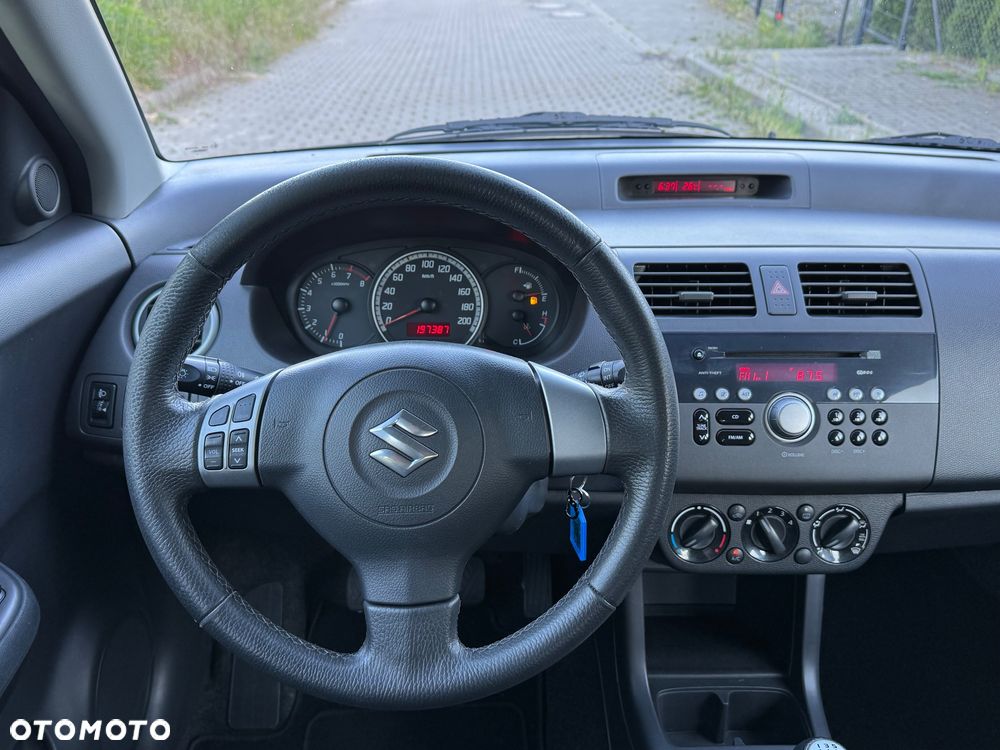 Suzuki Swift 1.3 Comfort - 5