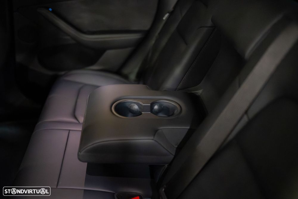 Tesla Model Y RWD - 37