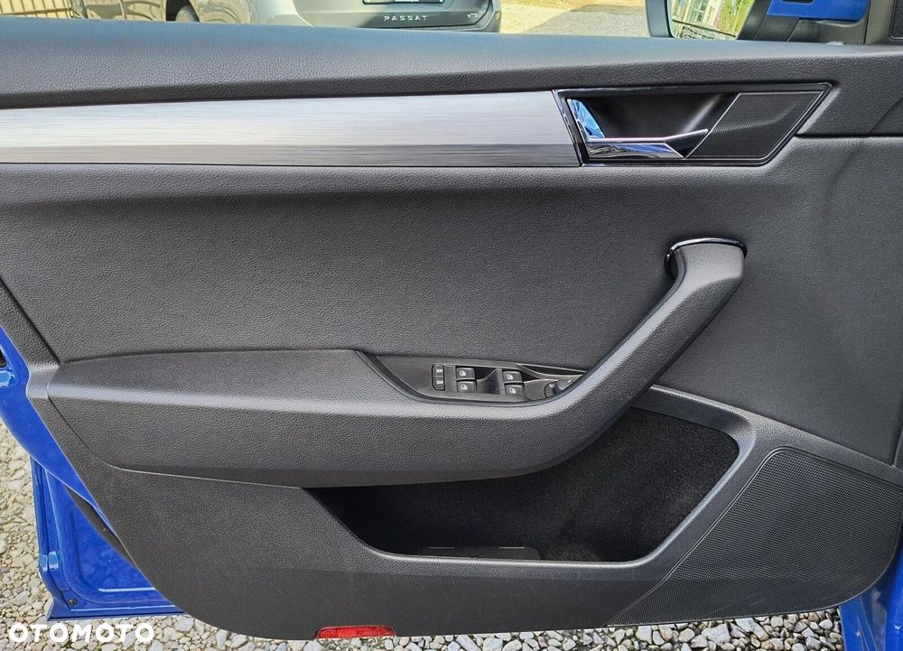 Skoda Superb 2.0 TDI SCR Ambition DSG - 23