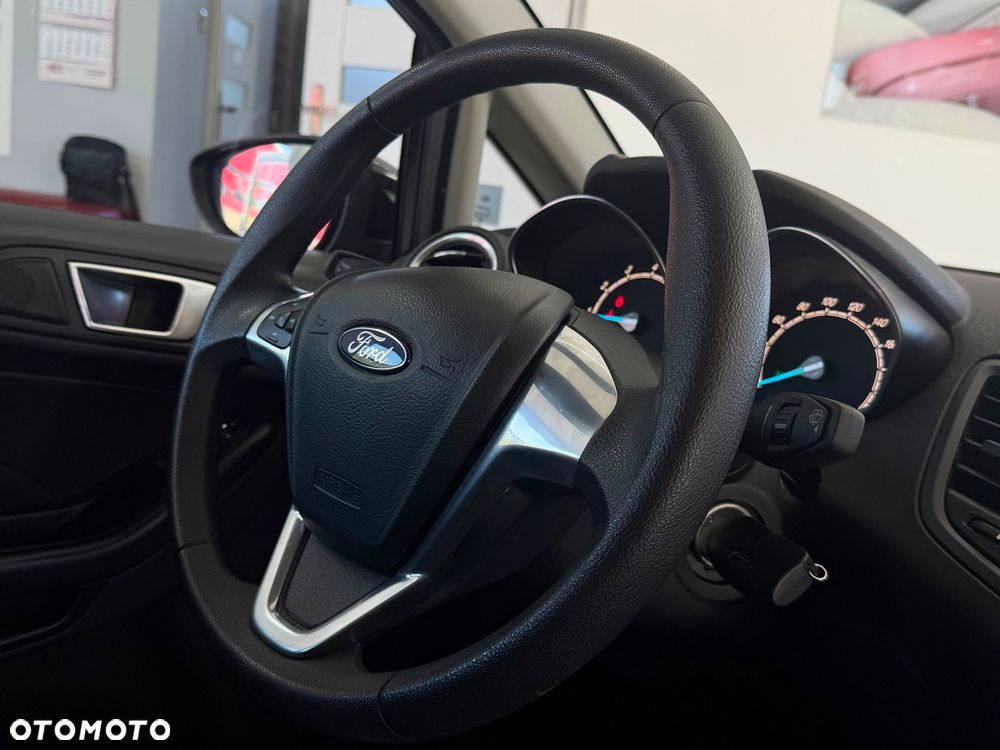 Ford Fiesta - 33