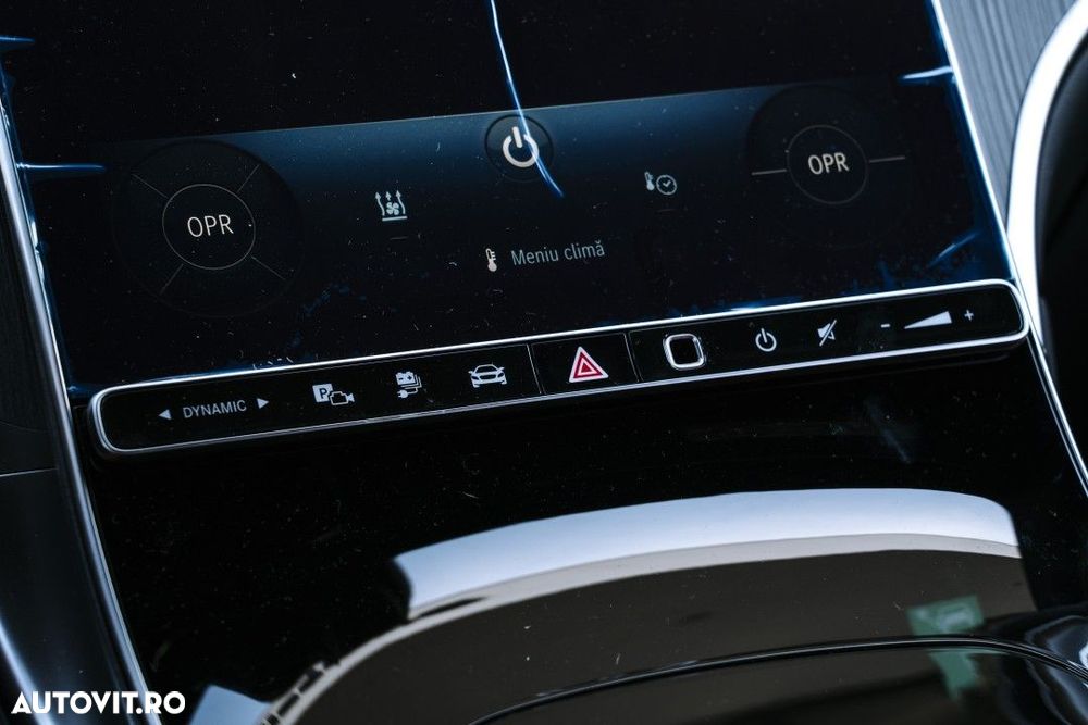 Mercedes-Benz GLC Coupe 300 de 4MATIC - 32