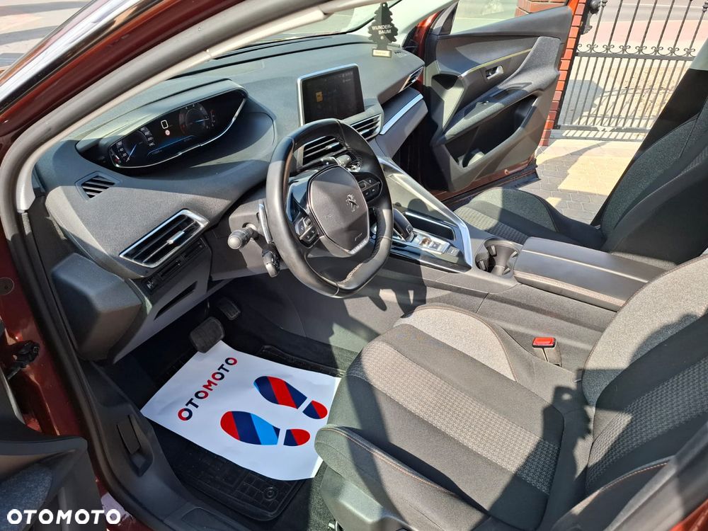 Peugeot 3008 BlueHDi 130 Stop & Start EAT8 Allure - 10