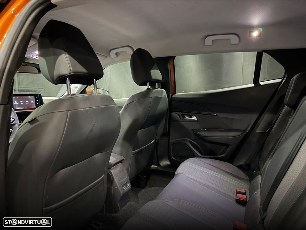 Peugeot 2008 1.5 BlueHDi Allure EAT8 - 30