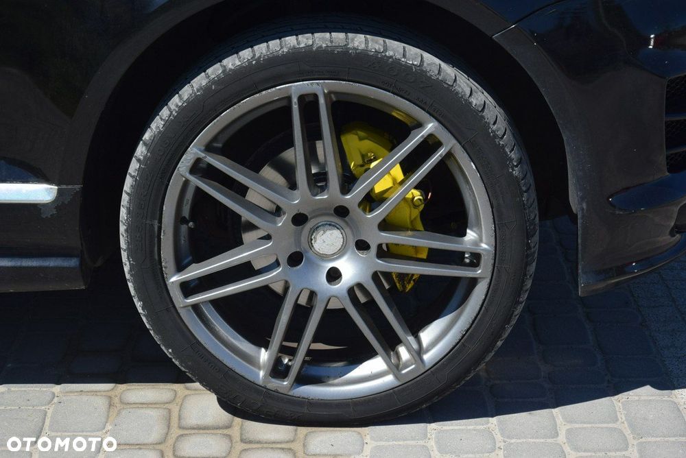 Volkswagen Touareg - 5