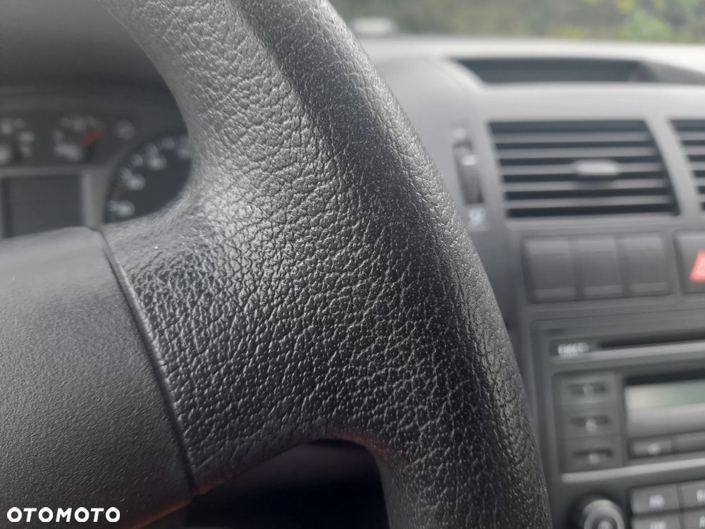 Volkswagen Polo 1.2 Entry - 11