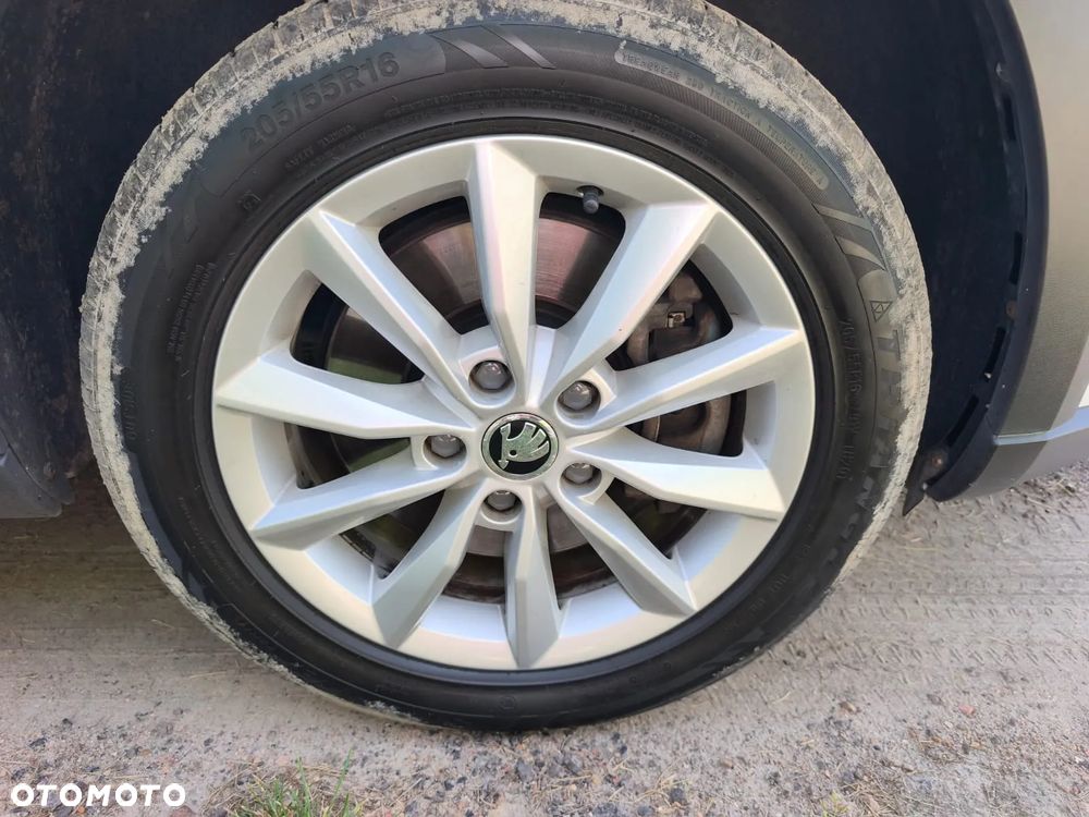 Skoda Octavia 2.0 TDI 4x4 DSG Scout - 10