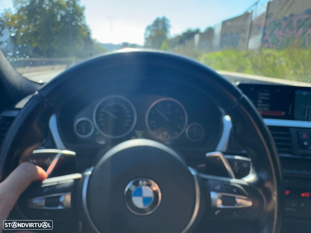 BMW 320 d Auto Pack M - 32