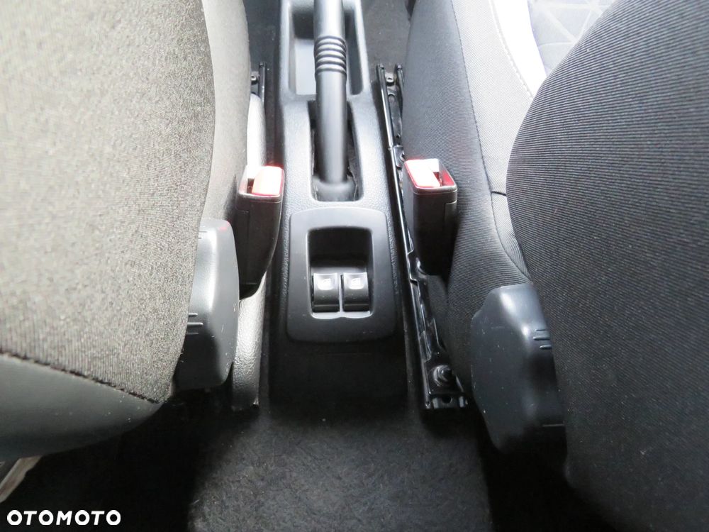 Dacia Sandero Stepway 1.5 dCi - 9