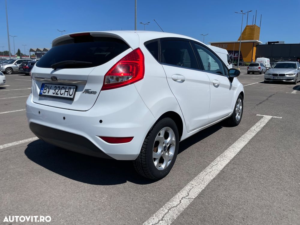 Ford Fiesta - 7