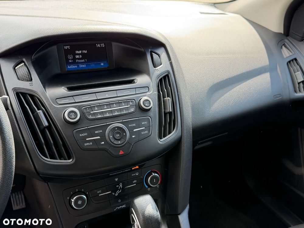 Ford Focus - 24