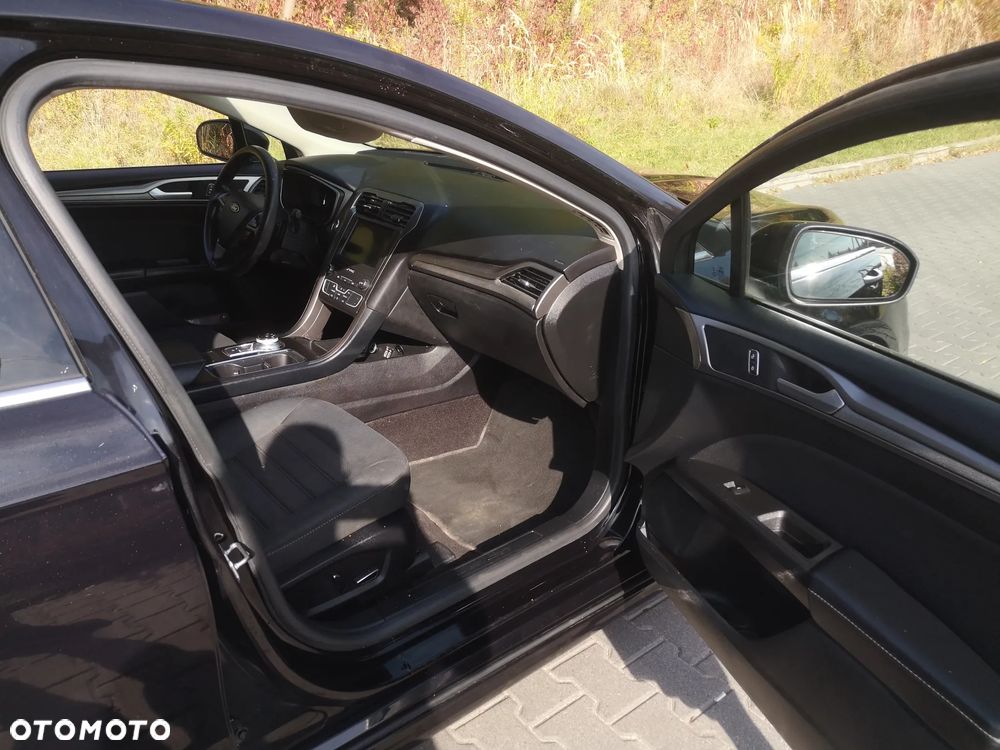 Ford Mondeo - 27