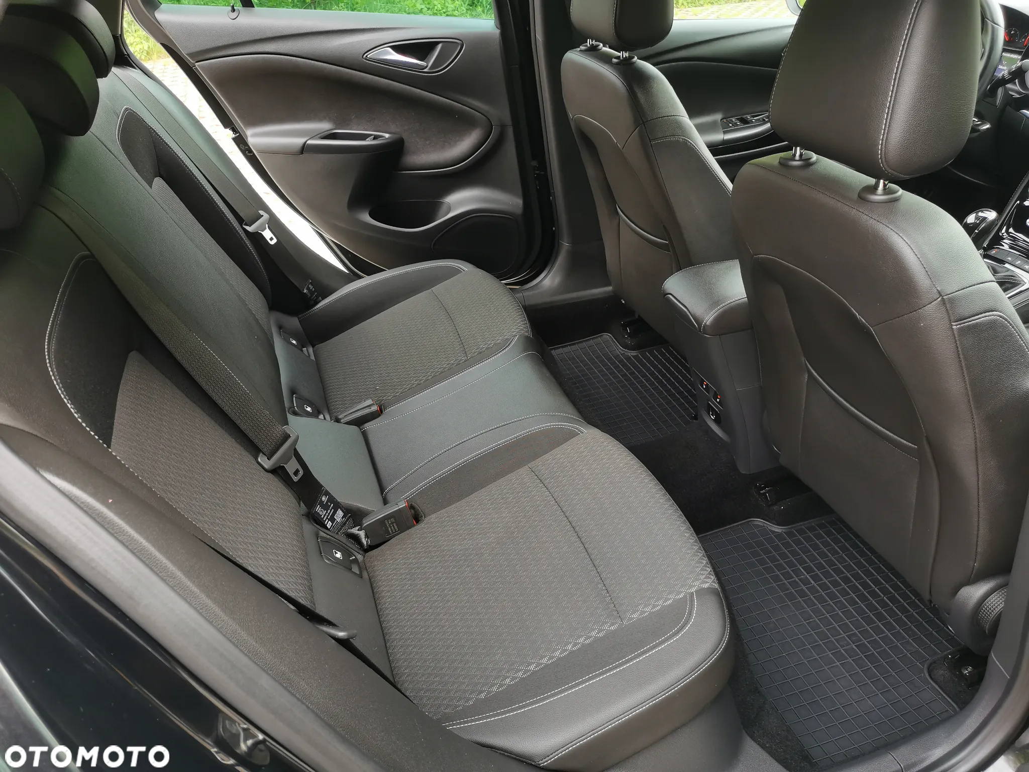 Opel Astra 1.4 Turbo Sports Tourer Innovation - 19