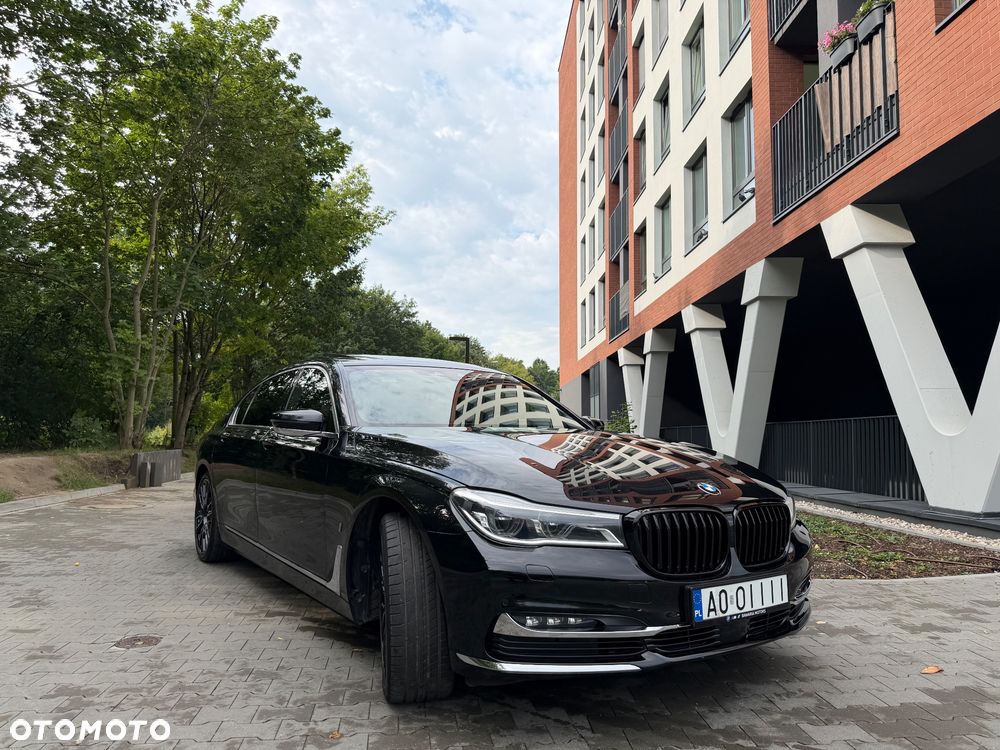 BMW Seria 7 740Le iPerformance - 7