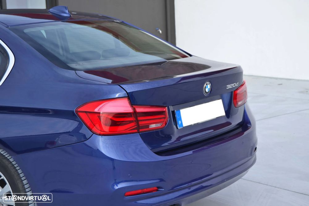 BMW 320 d Advantage - 8
