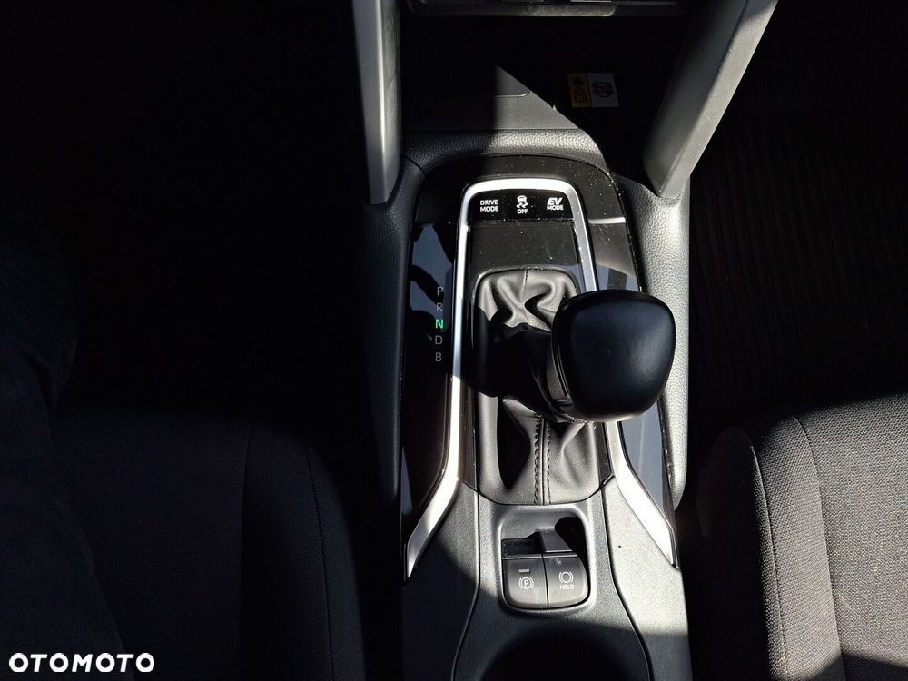 Toyota Corolla Cross 2.0 Hybrid Style - 25