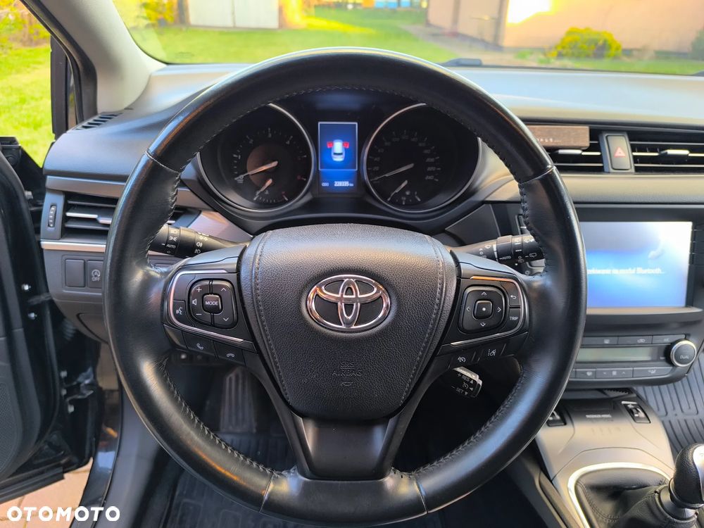 Toyota Avensis 2.0 D-4D Prestige - 16