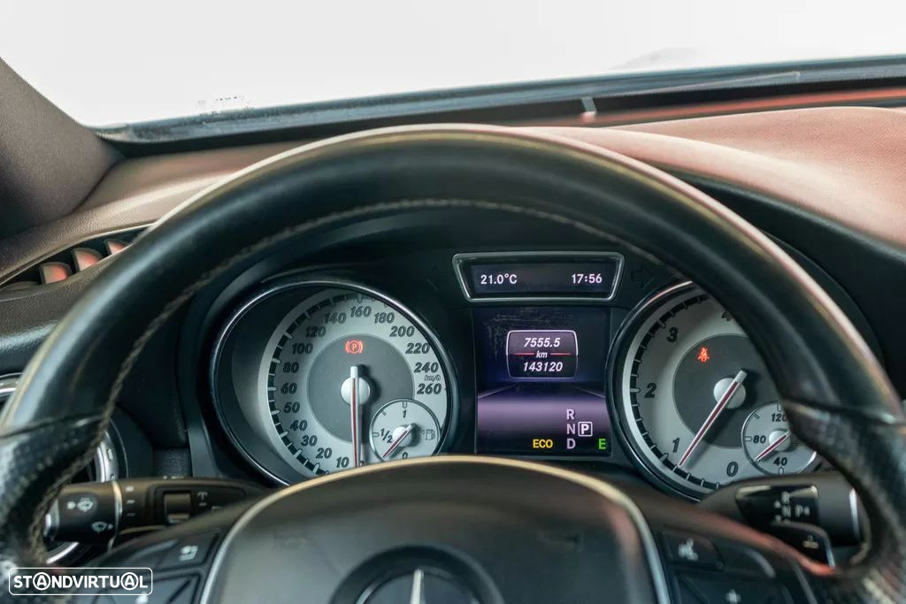 Mercedes-Benz GLA 220 CDI 4Matic 7G-DCT Style - 12