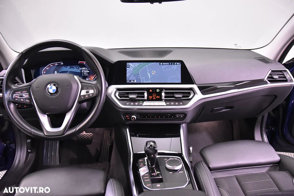 BMW Seria 3 320i AT - 9