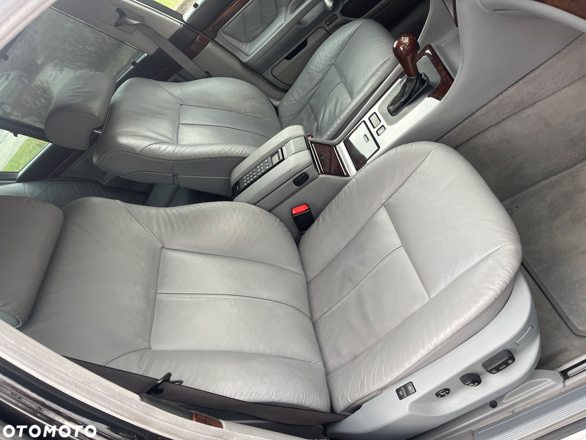 BMW Seria 7 750i - 19