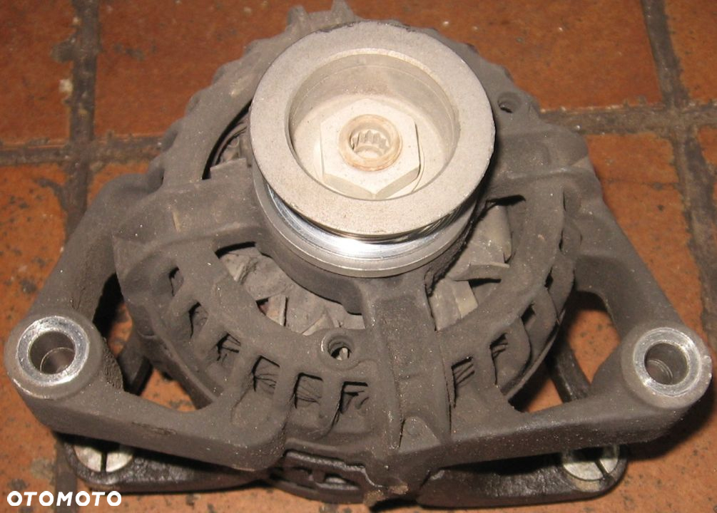 AGILA CORSA C 1.0 1.2 alternator 0124225041 OPEL - 2