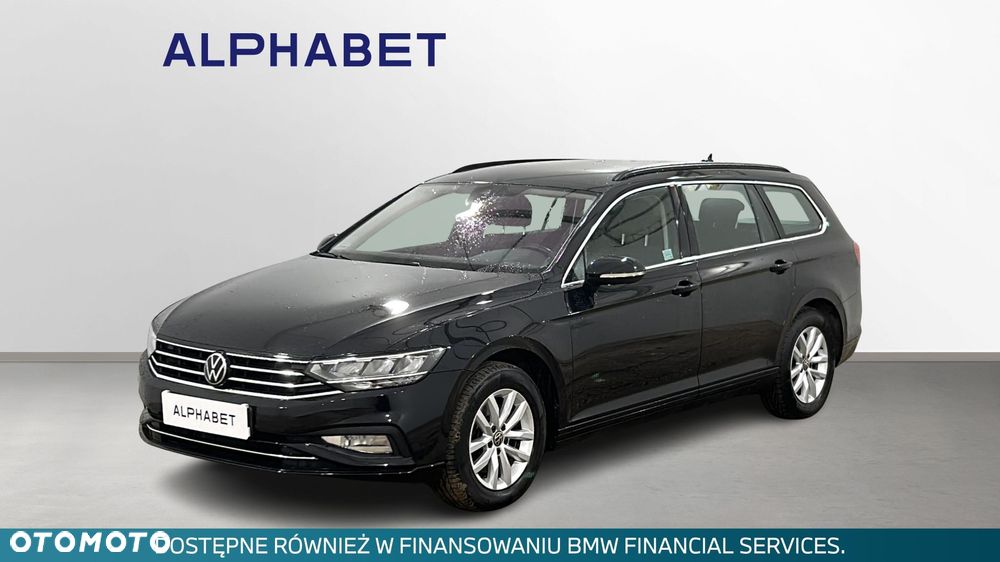 Volkswagen Passat - 1