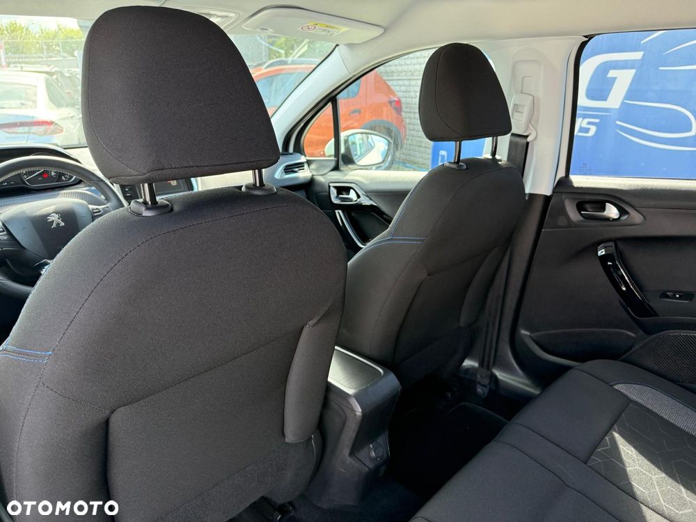 Peugeot 2008 1.2 Pure Tech Active S&S - 13
