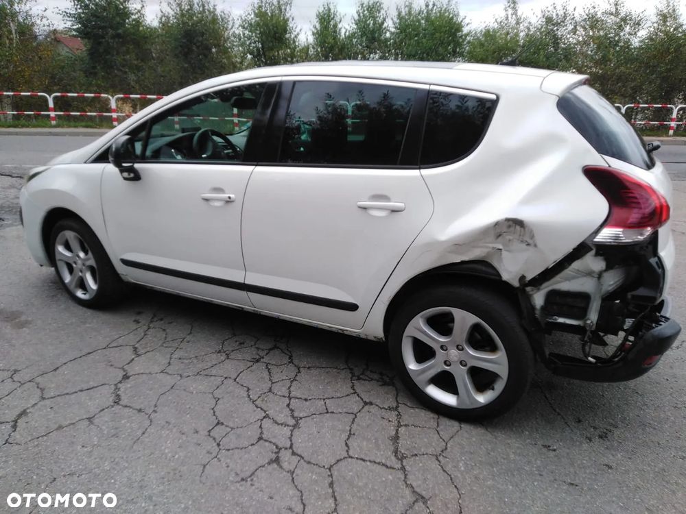 Peugeot 3008 HDi 115 Allure - 6