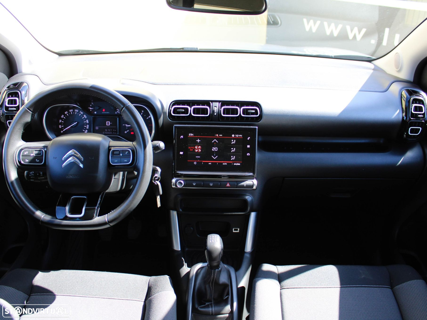Citroën C3 Aircross 1.6 BlueHDi Feel - 4