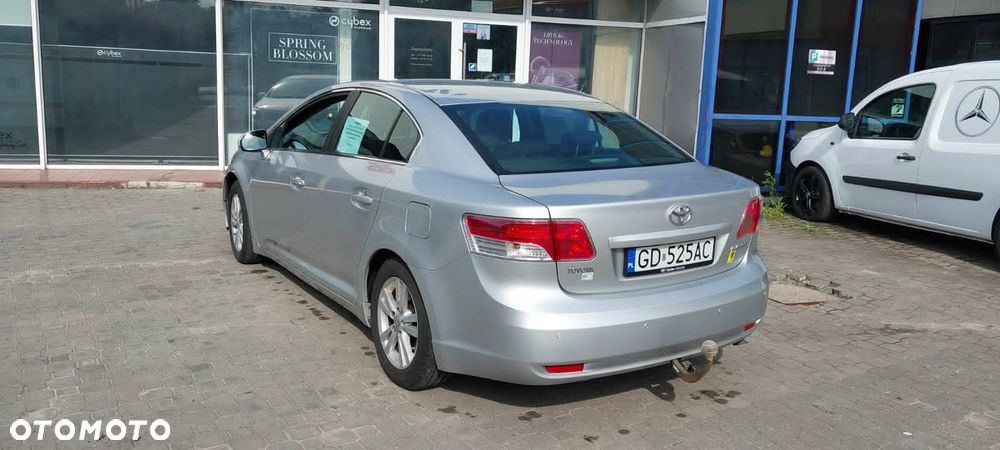 Toyota Avensis 1.8 Sol - 4