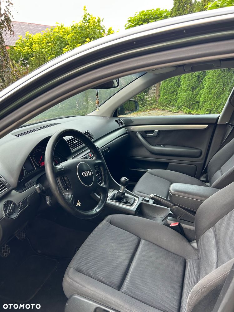 Audi A4 Limousine 2 - 7
