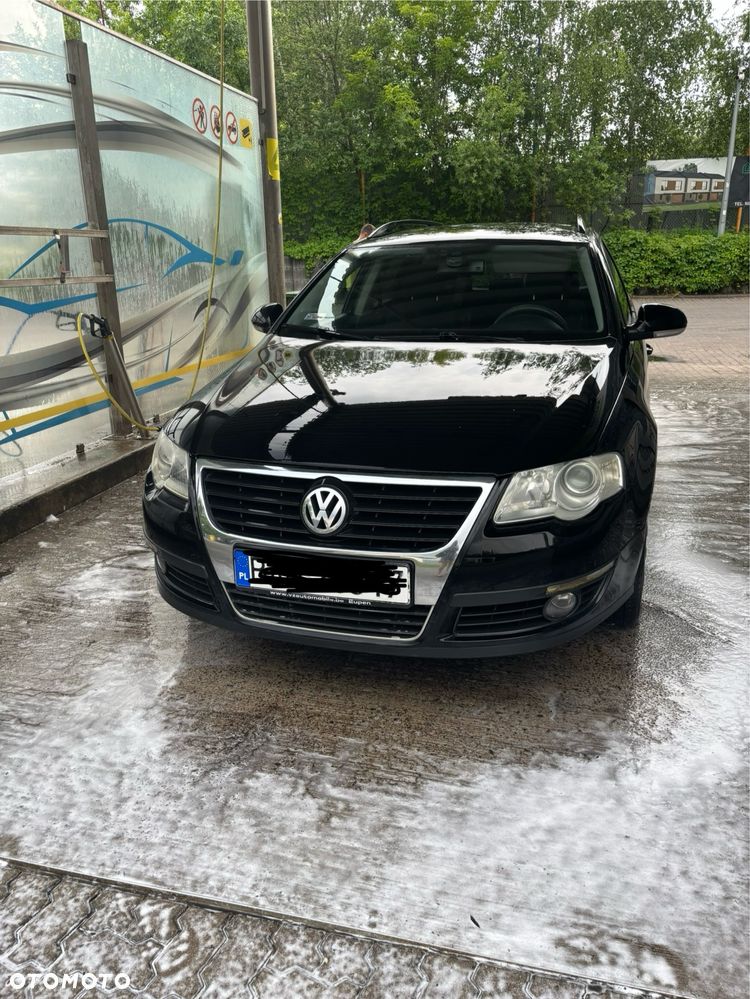 Volkswagen Passat - 2