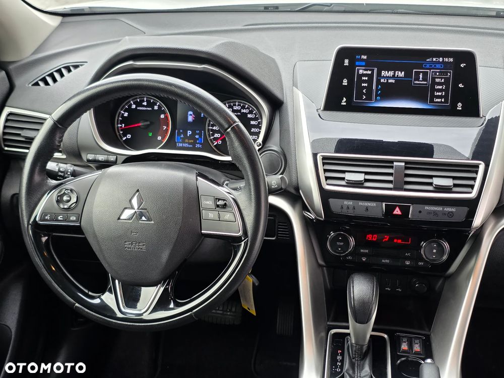 Mitsubishi Eclipse Cross 1.5 T-MIVEC CVT 2WD Spirit - 24