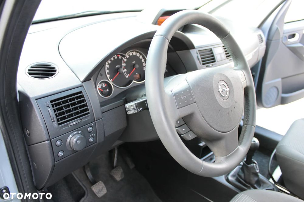 Opel Meriva - 18