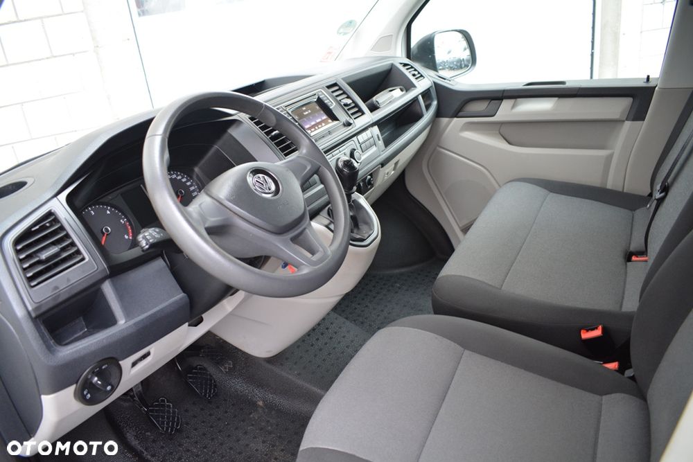 Volkswagen Transporter Kombi L1H1 - 23