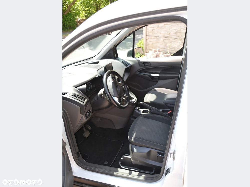 Ford Transit Connect - 13