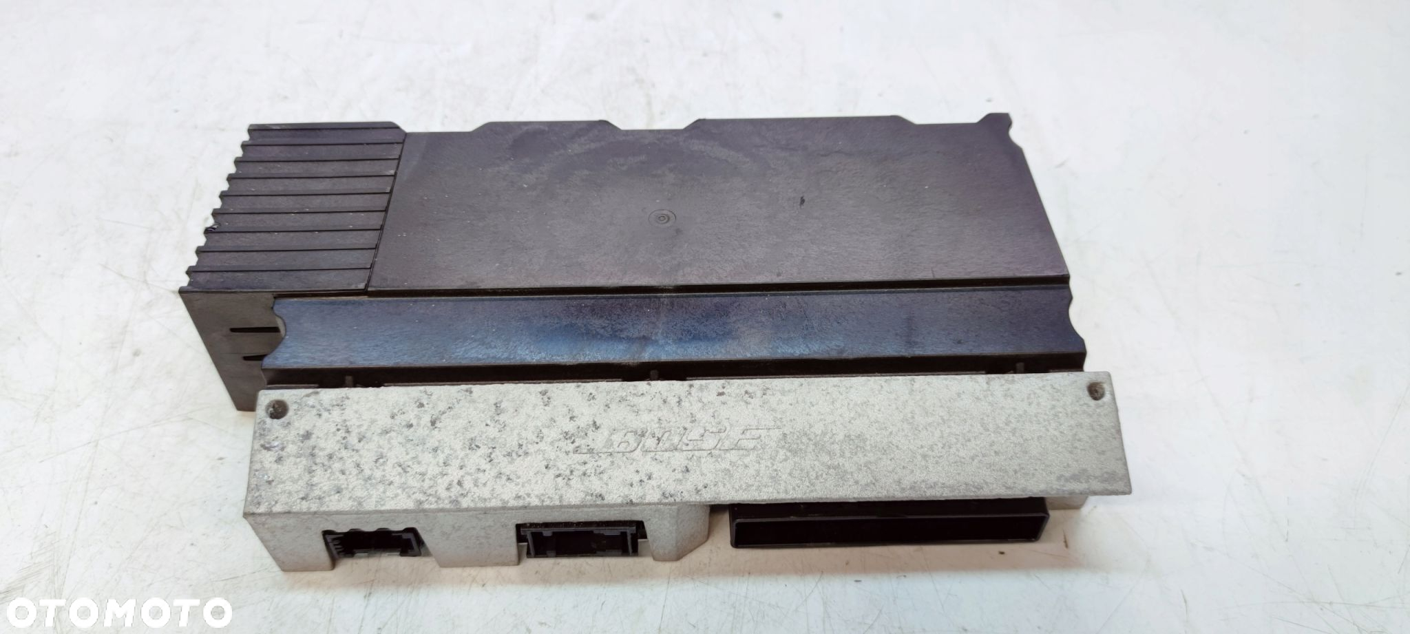 WZMACNIACZ BOSE AUDI A6 C6 4F0035223F 4F0910223F SPRAWNY - 2