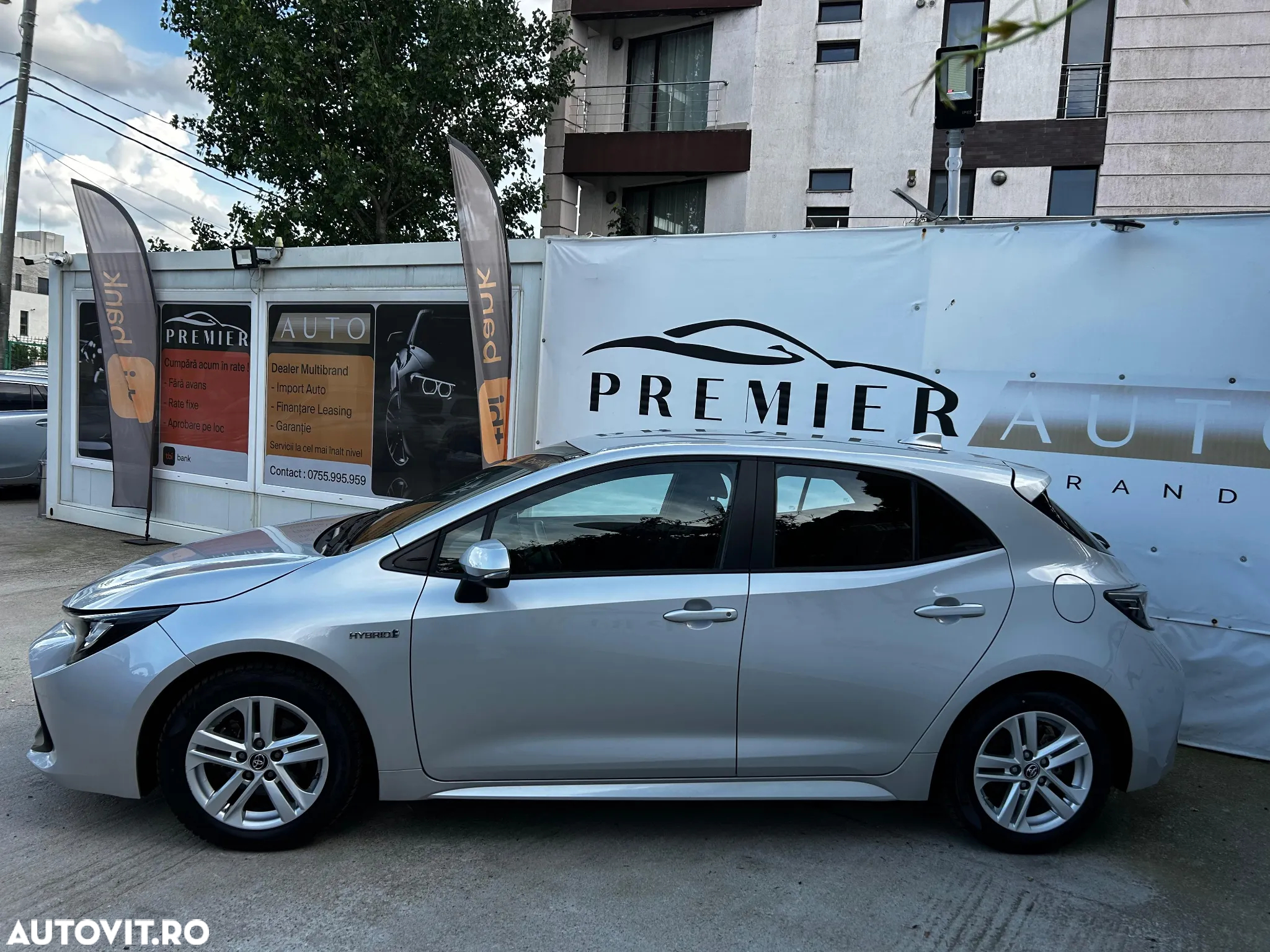Toyota Corolla 1.8 HSD Business - 4
