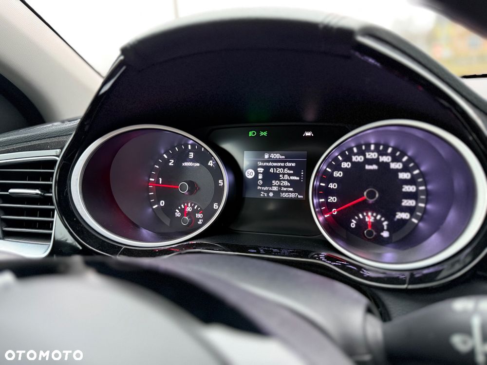 Kia Ceed 1.6 CRDi 136 ISG Spirit - 32