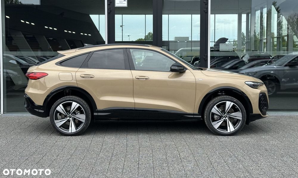 Audi Q5 Sportback - 4