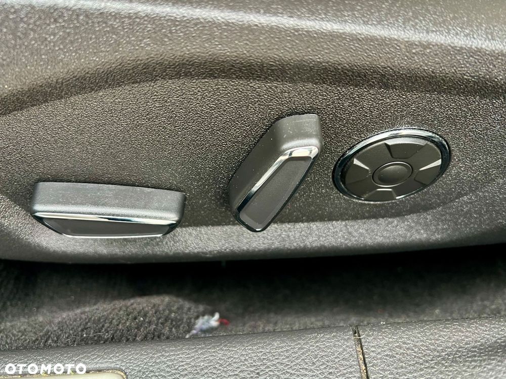 Ford Mondeo 2.0 TDCi PowerShift-Aut Allrad Vignale - 35